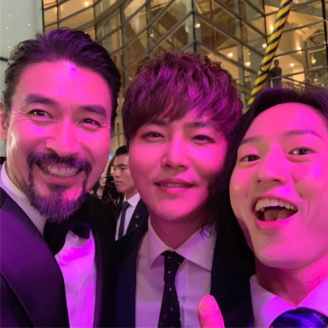 シン・ソンウさんのインスタグラム写真 - (シン・ソンウInstagram)「13회 대구 국제뮤지컬 페스티벌 잘 마치며 기념 사진 한컷  출연 배우들과 진행을 하느라 사진을 다 못 찍어서 아쉽습니다 하지만 올해도 제 제자가 최우수 연기상  그리고 학생들이 대학생 경쟁 부문에서 최우수상을 탓네요 뜻 깊은 어워즈 였습니다#신성우 #shinsungwoo #dimf #대구국제뮤지컬페스티벌 #강서은아나운서 #남경주 #마이클리 #정동하 #exo #수호 #백석대학교 #백석대학교뮤지컬학과」7月11日 16時41分 - shin_sungwoo