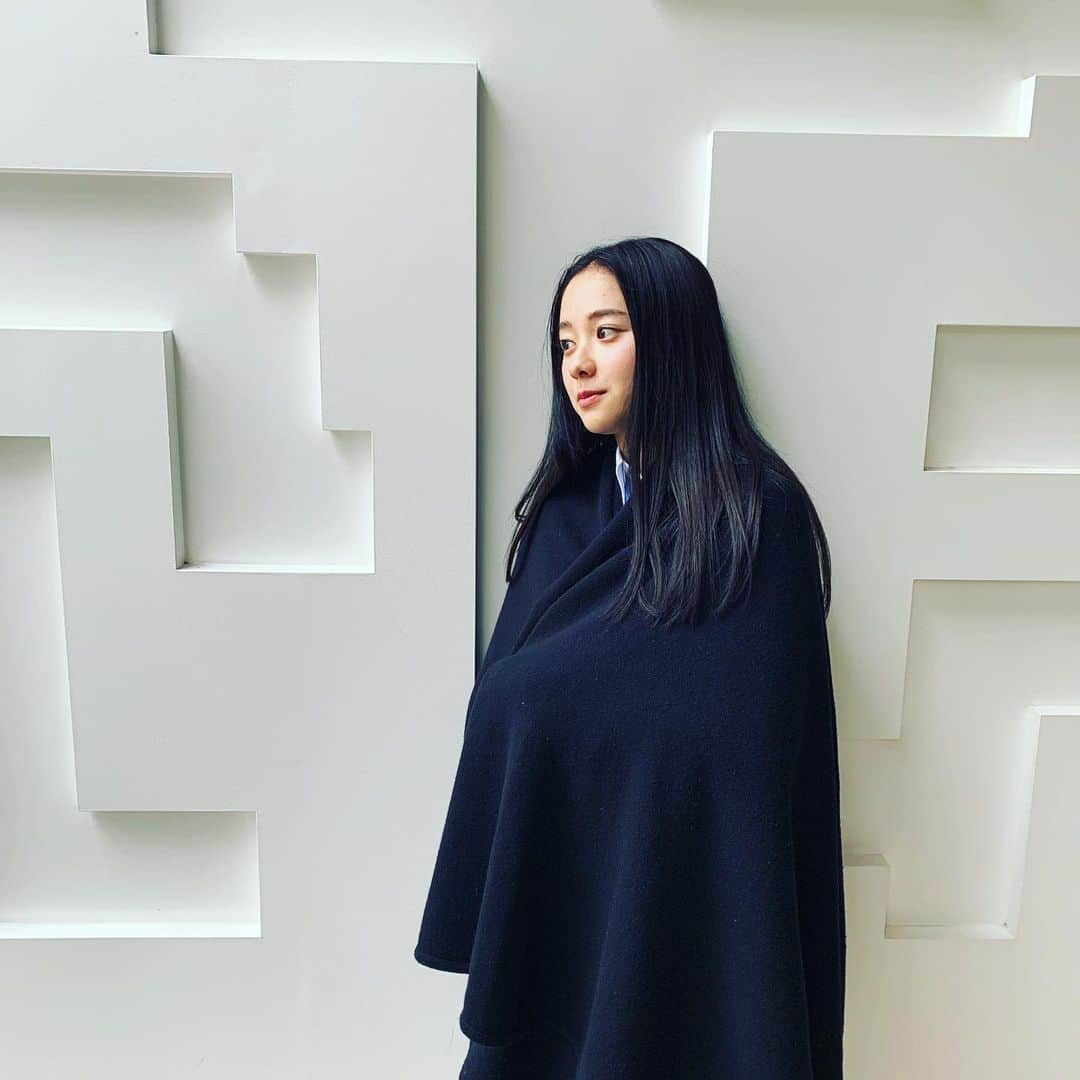 堀田さんちの真由さん。（堀田真由）のインスタグラム：「本日、撮影です。」