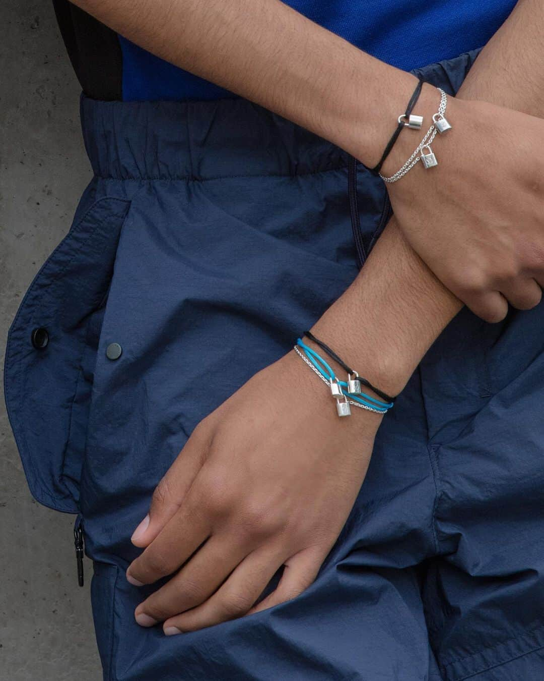 ルイ・ヴィトンさんのインスタグラム写真 - (ルイ・ヴィトンInstagram)「More than a symbolic gesture. Every purchase of a #LouisVuitton Silver Lockit bracelet supports @UNICEF’s mission to support millions of vulnerable children. #MAKEAPROMISE via link in bio.  UNICEF does not endorse any brand, product or service.」7月11日 17時12分 - louisvuitton