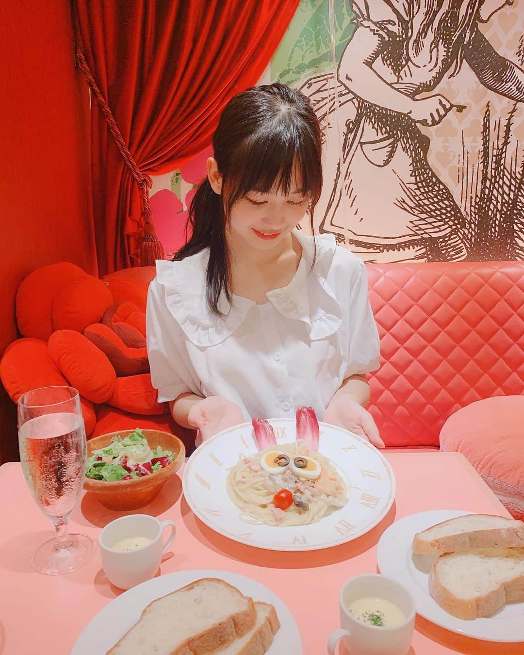 岡田佑里乃のグルメインスタ