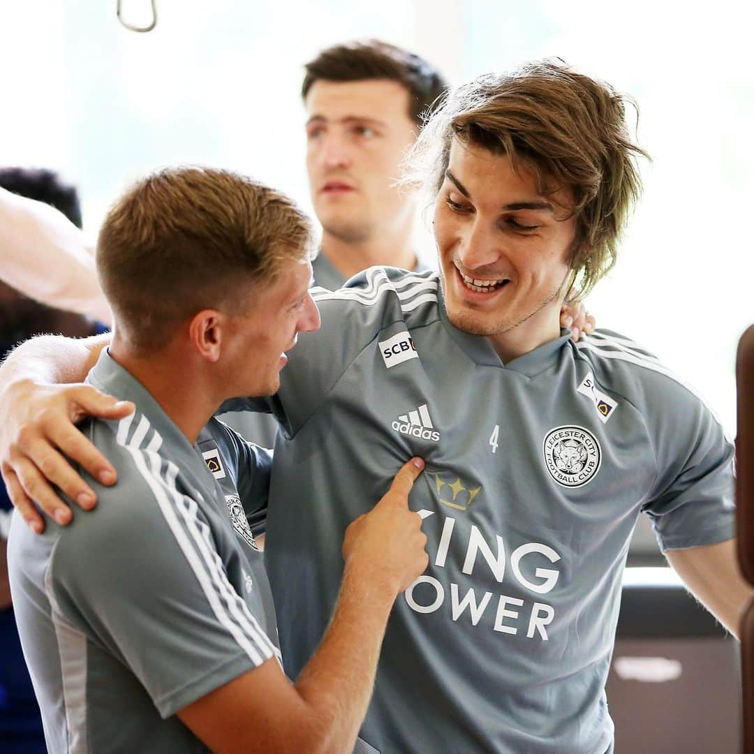 レスター・シティFCさんのインスタグラム写真 - (レスター・シティFCInstagram)「Gotta love gym day 😂🏋️‍♂️ . . . #lcfc」7月12日 0時13分 - lcfc