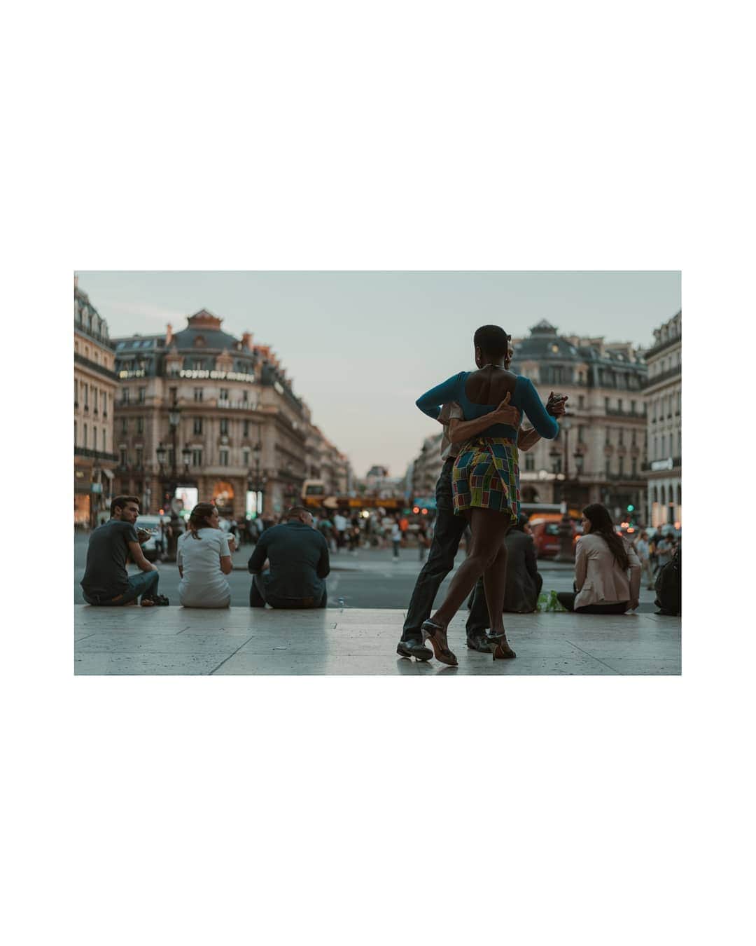 Putri Anindyaさんのインスタグラム写真 - (Putri AnindyaInstagram)「Soirée d'été à paris - summer evening in Paris // which moves do you prefer? Me i like how serious this guy when he dances. I also like the third slide because i love how the lady moves. Anyway, I have no idea that you can practice dancing in the front of Opera in Paris and i was so surprised and concentrated watching them dancing. I was with @davidignaz that time to take picts of sunset but it seems this dance catched my eyes more. . . Taken with @sonyalpha_id #a7iii 55mm 1.8 zeiss #sonyalpha #sonyalpha_id」7月11日 18時55分 - puanindya