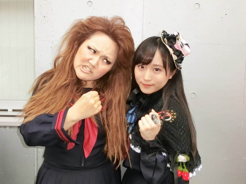 なちゅさんのインスタグラム写真 - (なちゅInstagram)「なぎちゃーん！#坂口渚  山椒姉妹の衣装めっちゃ似合ってたてたでー！‪@s_snowgirl_n ‬  #鬼塚だるま #勝利の手羽先 #THEMUSICDAY2019  #岡田奈々 優子 大島優子  #小栗有以 敦子 前田敦子  #瀧野由美子 サド 篠田麻里子  #白間美瑠 シブヤ 板野友美  #須田亜香里 ゲキカラ 松井玲奈  #岡部麟 トリカゴ 小嶋陽菜  #田中美久 ネズミ 渡辺麻友  #坂口渚沙 みゃお 宮崎美穂  #松岡はな ダンス 矢神久美  #柏木由紀 ブラック  #松井珠理奈 センター  #向井地美音 オリジナルキャラクター 総監督 #SDN48 なちゅ  #AKB48 #マジスカロックンロール #日テレ #ツッパリメドレー #マジすか学園」7月11日 18時53分 - nachudesu1223