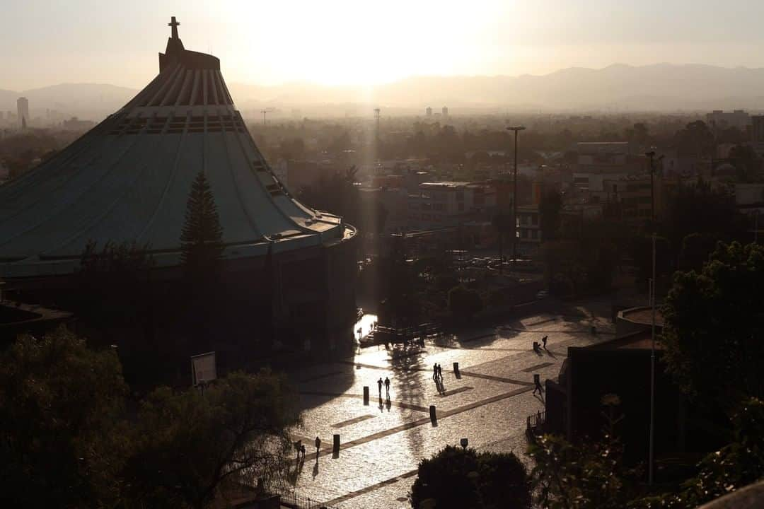 National Geographic Travelさんのインスタグラム写真 - (National Geographic TravelInstagram)「Photo by @sofia_jaramillo5 | Visitors walk near the Basilica of Our Lady of Guadalupe in Mexico City. Hundreds of thousands of people visit this site annually. Some consider the basilica the second most important catholic shrine, after the Vatican City. For more photos from Mexico, follow me, @sofia_jaramillo5. #mexico #guadalupe」7月11日 19時00分 - natgeotravel