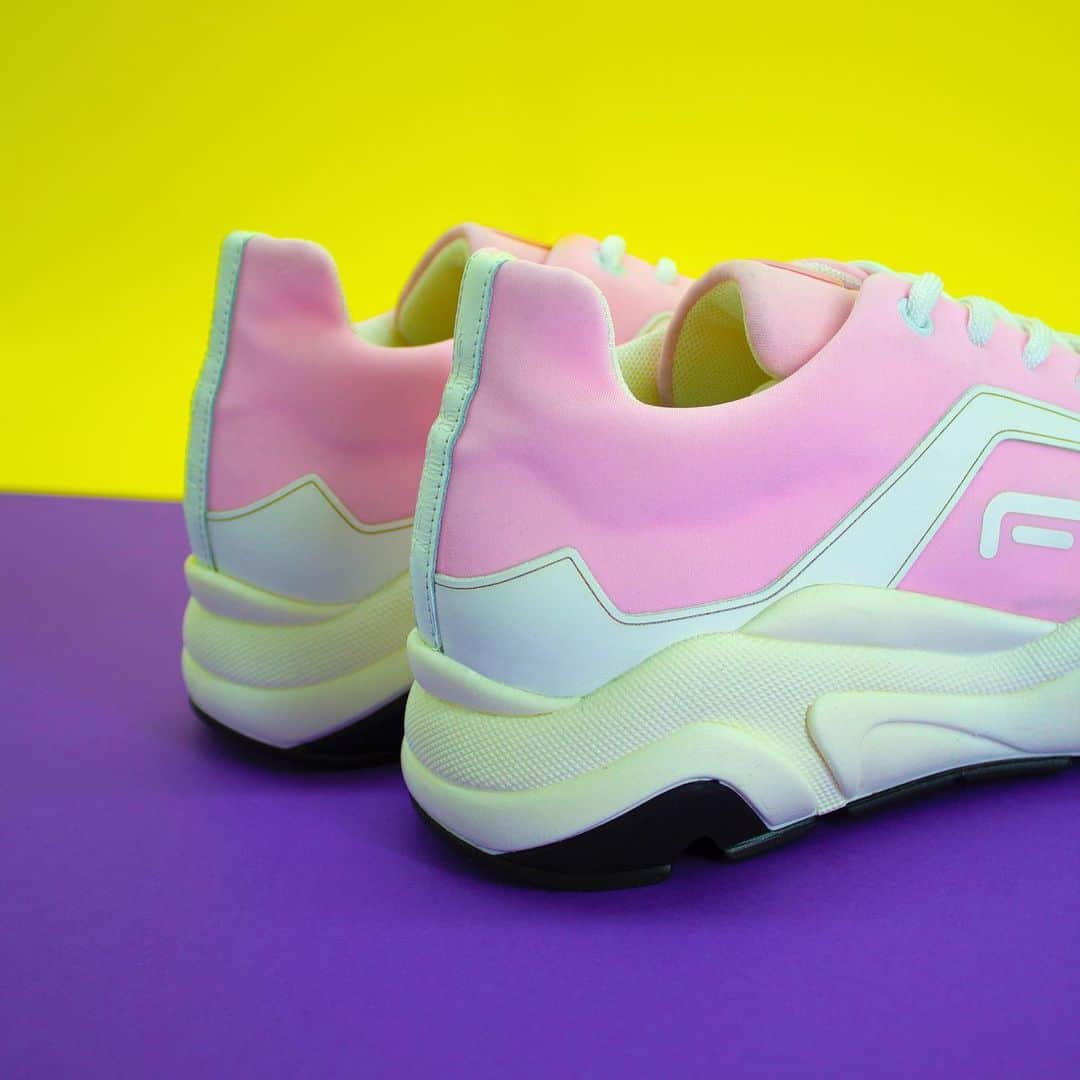 フォルナリーナさんのインスタグラム写真 - (フォルナリーナInstagram)「Pastel pink is the way 🌸 #fornarina #fornarinashoes #stayup #90svibes」7月11日 19時06分 - fornarina_official