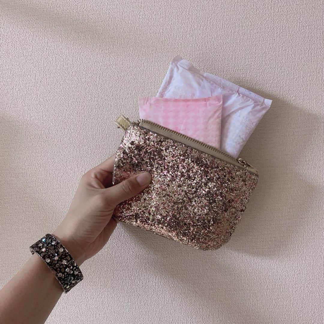 橋本聖子さんのインスタグラム写真 - (橋本聖子Instagram)「この度、 #ロリエ スリムガードのアンバサダーに就任しました💂‍♀️❤️‬ . ゴワゴワしないし、薄いので、私は昔から愛用しています。 . たくさん歩いたりもする旅行中も助けてもらいました！☺️👒 . #ロリエスリムガード_広告 #今日の私をジャマしない #花王 #スリムガード #ロリエFiNCアンバサダー #FiNC #FiNCアンバサダー」7月11日 20時10分 - _seikohashimoto