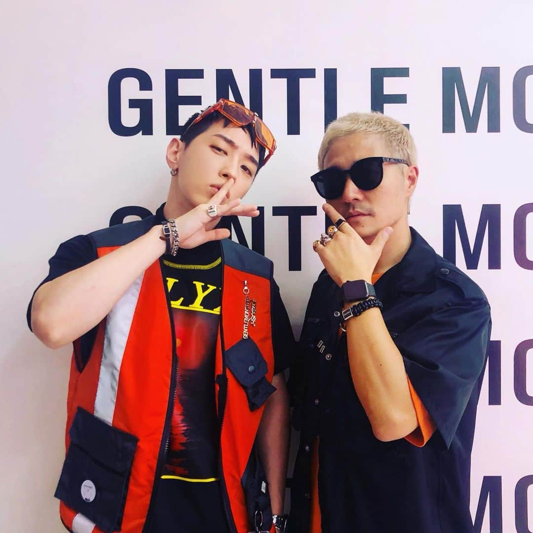 GRAYさんのインスタグラム写真 - (GRAYInstagram)「🙏🏻🙏🏻🙏🏻 @gentlemonster x @ambush_official  #gentlemonster #ambush @verbal_ambush」7月11日 20時32分 - callmegray