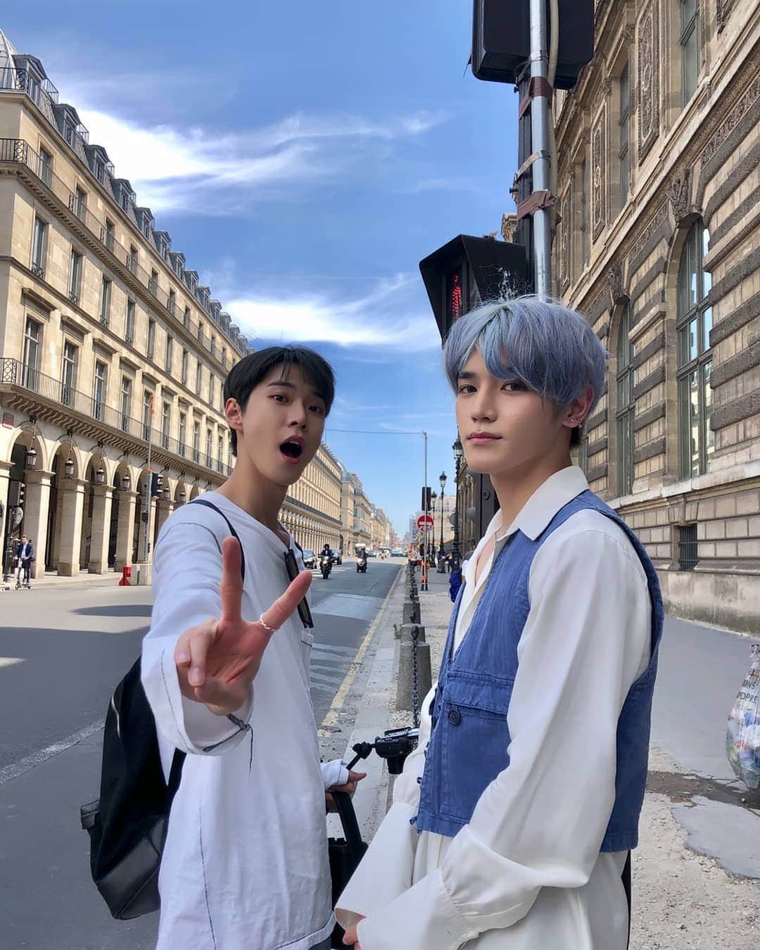 NCT 127さんのインスタグラム写真 - (NCT 127Instagram)「✌✌✌ #NEOCITYinPARIS #NCT127inPARIS #NCT127TOTHEWORLD #NCT127_1st_World_Tour #NCT127 #NCT」7月11日 20時38分 - nct127