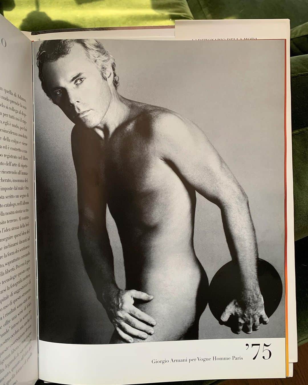 スコット・シューマンさんのインスタグラム写真 - (スコット・シューマンInstagram)「Happy Birthday Giorgio Armani @armani ! The first image is from his recent menswear show in Milan. The second image (from my archive) is a L’Uomo Vogue 1974 about a year before he started his own label and was working as a freelance stylist. The following images are also from 1974 and the final image is a nude of Armani taken by Bob Krieger in 1975! I think what Armani has accomplished is amazing and the way he built his empire should be studied in both fashion and business schools.」7月11日 21時06分 - thesartorialist