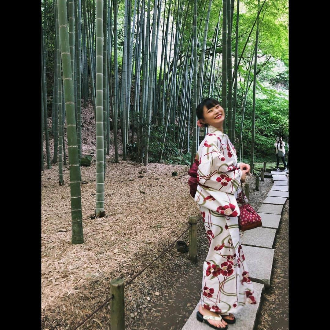 広橋佳苗さんのインスタグラム写真 - (広橋佳苗Instagram)「鎌倉の花火大会に行ってきました🎇 花火大会の前に報国寺に行ってきました！ 緑を感じれてしあわせ🎋 #鎌倉 #鎌倉観光 #報国寺  #鎌倉花火大会 #花火大会  #ヘアアレンジ #浴衣ヘア  #自分でセット #簡単ヘアアレンジ  #浴衣 #浴衣女子 #広橋佳苗」7月11日 20時59分 - kanae___0922