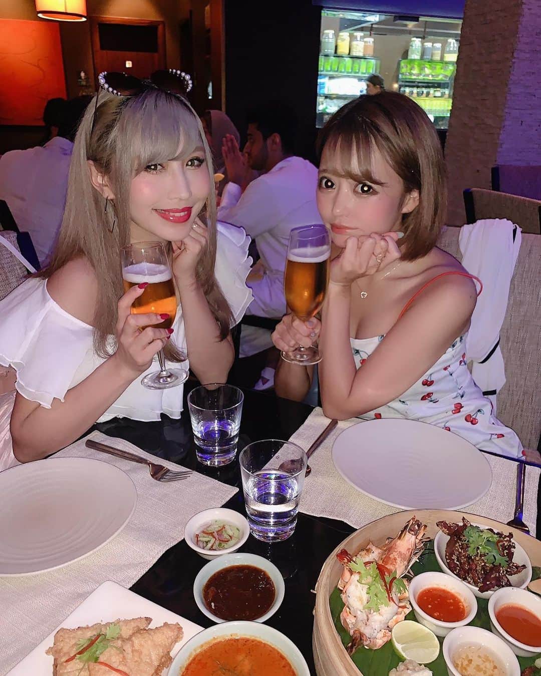 のインスタグラム：「ドバイ最終日に食べたタイ料理ほんと美味しかったなぁ🤤 タイ料理大好き🍒 東京で美味しいマンゴーライスとレッドカレー食べれるところ知りませんか🥺？ ＊ Kazuki #女子旅 #タイ料理 #ドバイ #マンゴーライス」