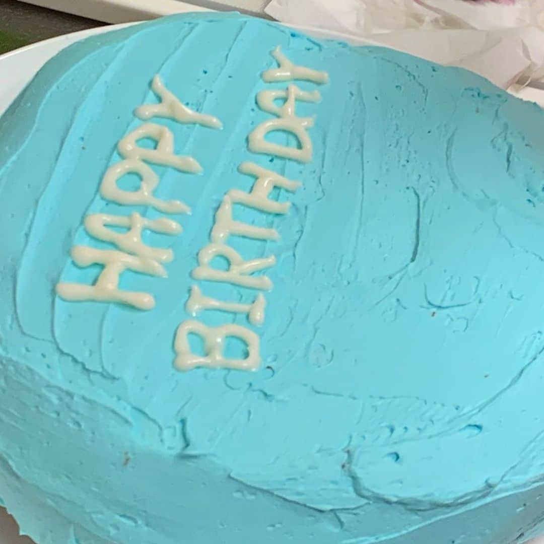 おりはらまよさんのインスタグラム写真 - (おりはらまよInstagram)「. 20190709 ノアのお誕生日会🍰 なみとケーキ作ったよ🍒」7月11日 21時25分 - ___mayonnaise