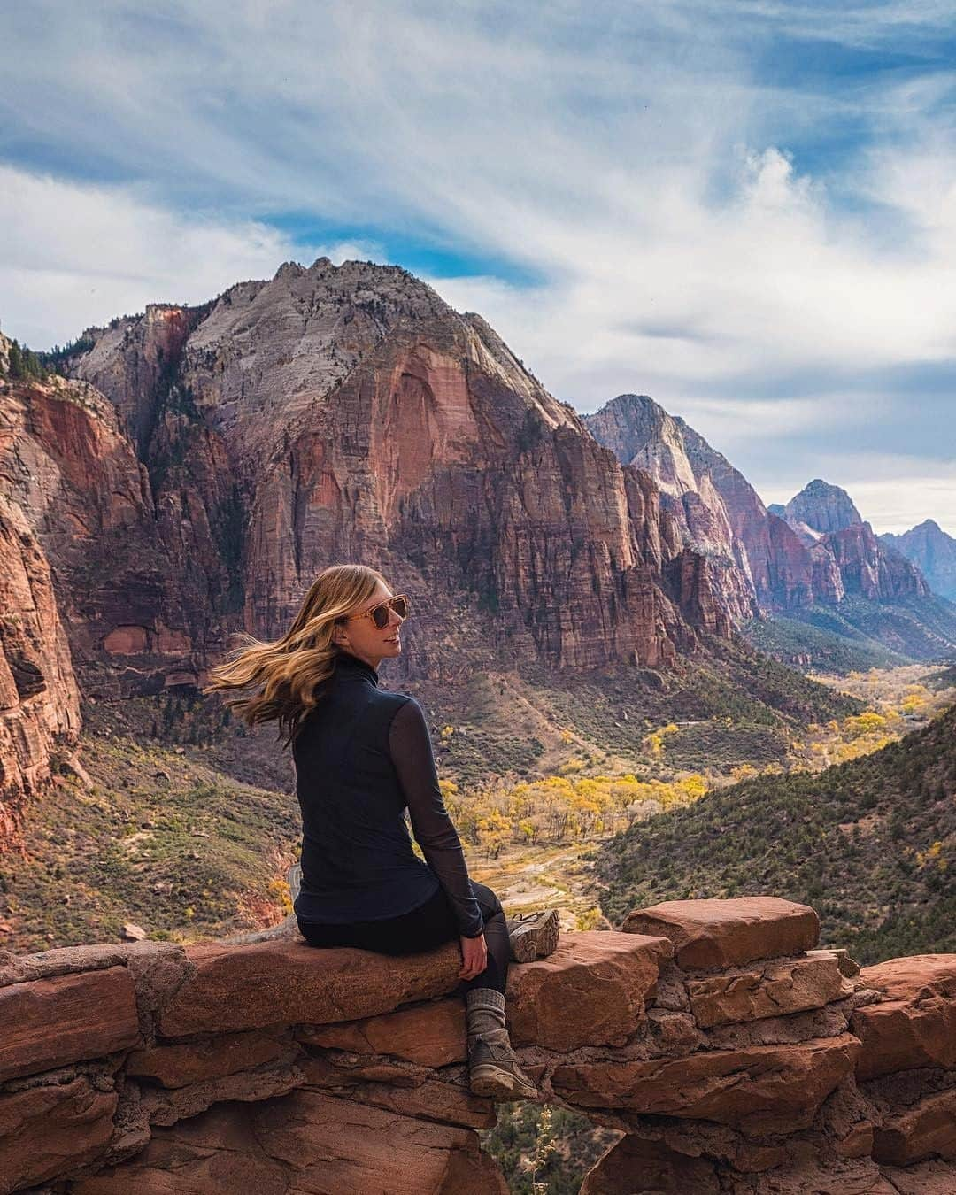 Visit The USAさんのインスタグラム写真 - (Visit The USAInstagram)「Take in all the fresh air Utah has to offer, and a spectacular photo while you’re at it 😉. 📷: @gabriella_viola #VisitTheUSA」7月11日 22時00分 - visittheusa