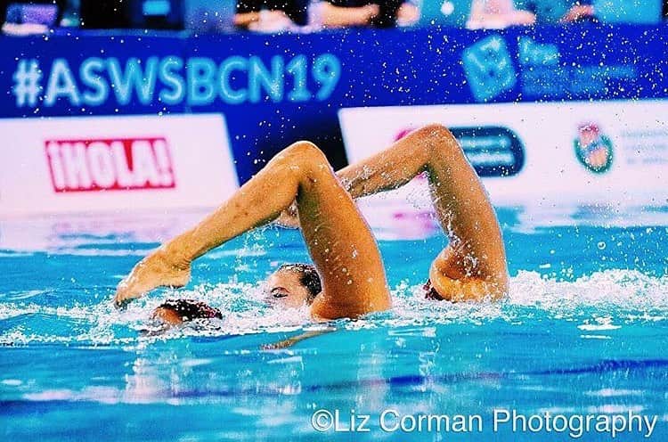 アンドレア・フエンテスのインスタグラム：「1st one together, let’s go! #WorldChamps @anitaaalvarez @_ruby.remati_ @rymbossaty @usasynchront 🇺🇸」