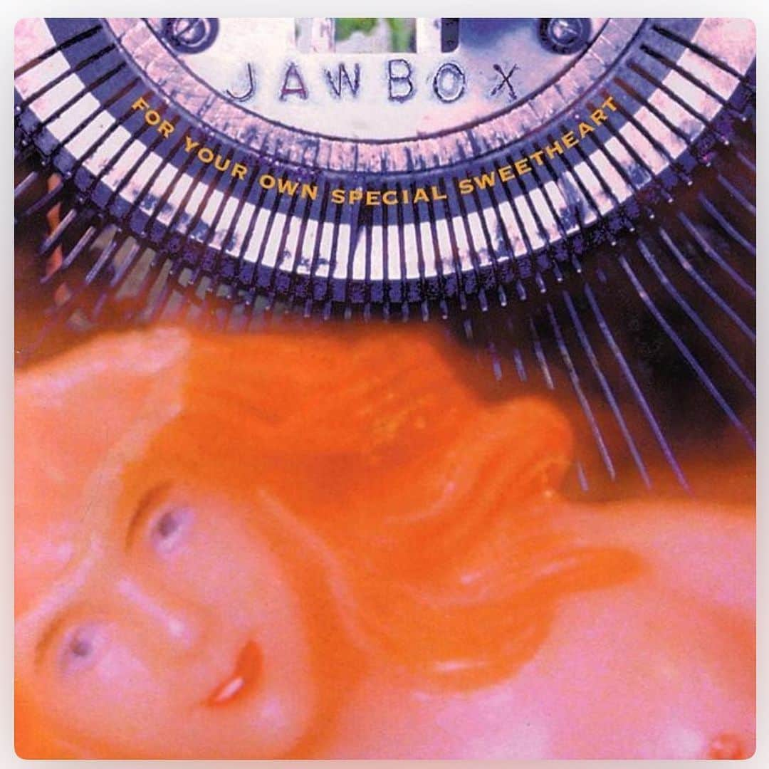 Jimmy Eat Worldさんのインスタグラム写真 - (Jimmy Eat WorldInstagram)「Preshow jamz. #FF=66 @jawboxofficial」7月12日 7時57分 - jimmyeatworld