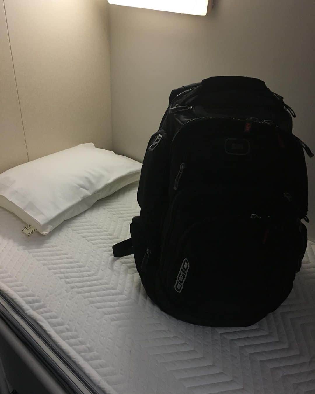 黒山健一さんのインスタグラム写真 - (黒山健一Instagram)「このリュックサックがあるから、荷物は…めっちゃ簡単❗️ 荷物は、これ一つで完了です👍👍😁 #OGIO #オジオ」7月12日 0時44分 - kenichi_kuroyama
