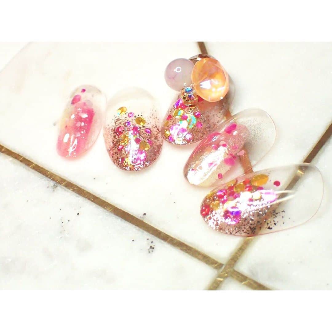 のインスタグラム：「🆕❤️ @yuki_cadenas 💃  大阪市北区 梅田.中崎町.駅から徒歩7分🚶‍♀️ CADENAS nail eyelash  マツエクアカウント @cadenaseyelash LINE:@ cadenas 🆔検索🙋‍♀️ tel:06-4792-8617. cadenas.nail@gmail.com. . #ネイル #ネイルアート #ネイルデザイン #梅田ネイルサロン  #堂山町ネイル #大人ネイル  #フィルイン #ジェルネイル #jelnail #nails  #nailart #instagood #ワンカラー #大阪ネイルサロン  #上品ネイル #シンプルネイル  #ジェルデザイン #cadenas #カデナ #春ネイル #fashion #smile #love #美甲 #happy #newnails #loveit #ブルーネイル #ラメネイル」