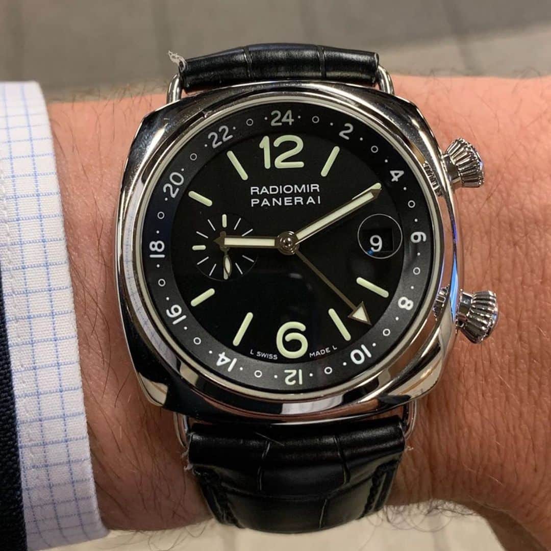 パネライのインスタグラム：「A very interesting look with the #Panerai #PAM184 Radiomir GMT with painted dial powered by a #JLC movement. Yay or nay? Pic by @watchoutnewyork #paneraicentral」