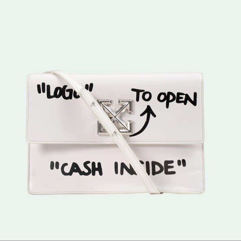 OFF-WHITE C/O VIRGIL ABLOHさんのインスタグラム写真 - (OFF-WHITE C/O VIRGIL ABLOHInstagram)「ss19 women's Off-White™ 1.0 Jitney bag with "CASH INSIDE" text print at front and back. now available online」7月12日 1時11分 - off____white