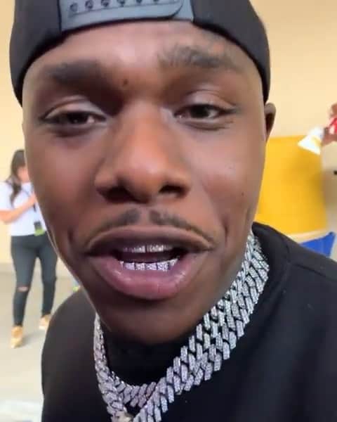 ファンクマスター・フレックスのインスタグラム：「Crazy! DaBaby out here setting up conference calls!」