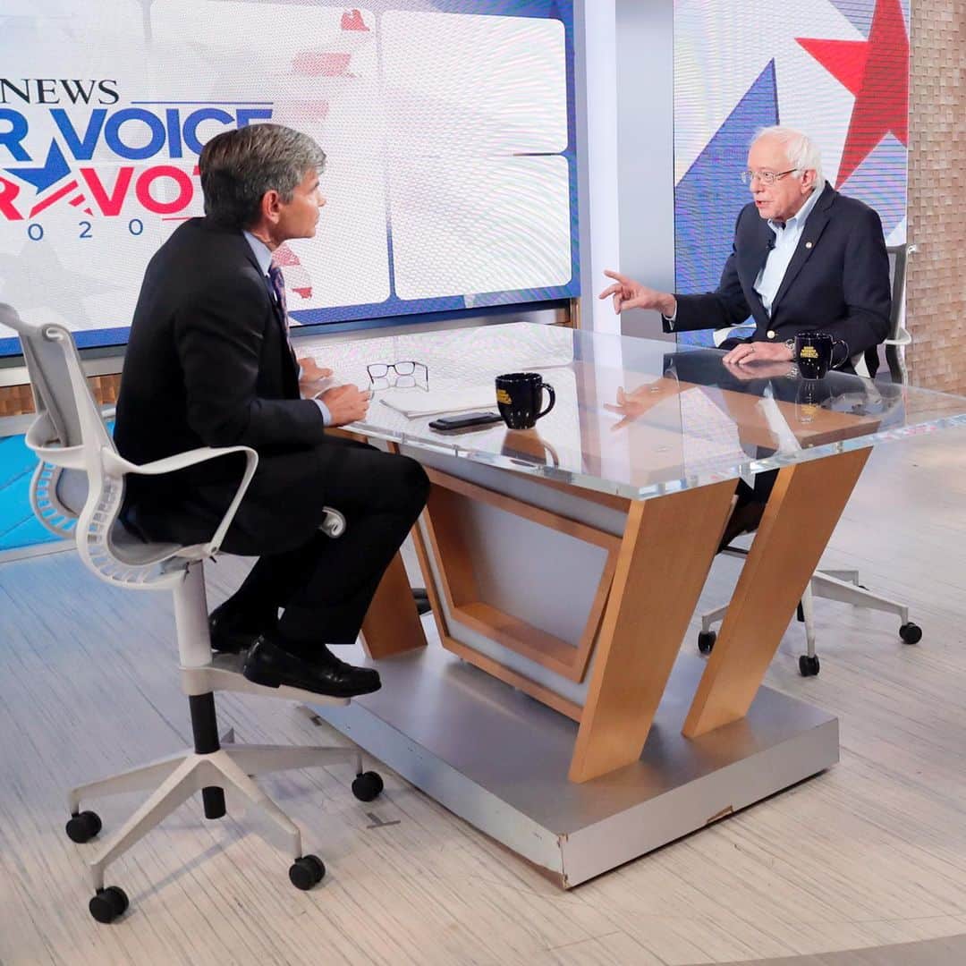 Good Morning Americaさんのインスタグラム写真 - (Good Morning AmericaInstagram)「Senator @berniesanders tells @gstephanopoulos he’s focusing on ideas to “transform the country” during his 2020 presidential campaign. Link in bio for the full interview. (📸: @rkoradioman / ABC)」7月12日 1時25分 - goodmorningamerica
