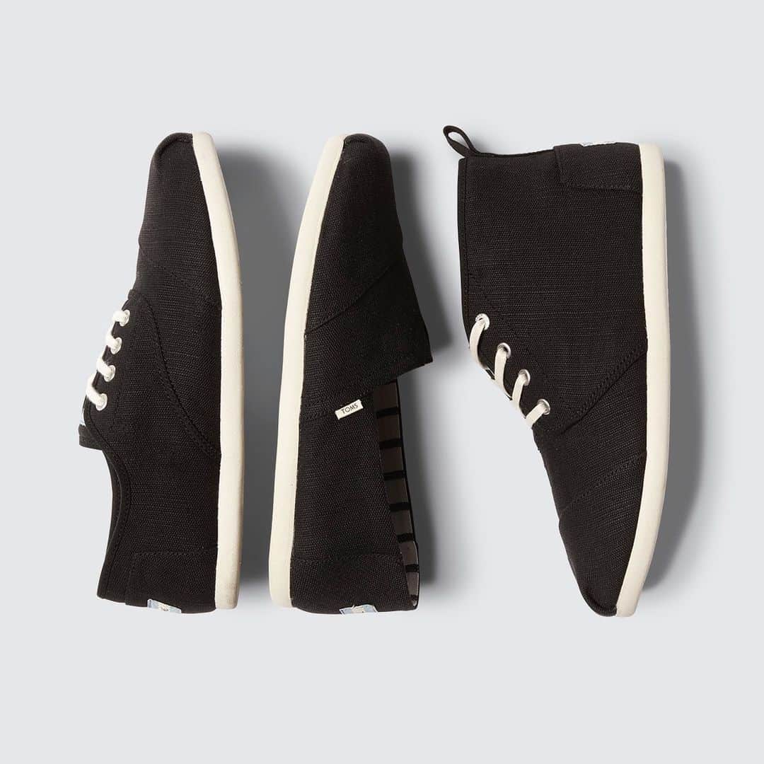トムズシューズのインスタグラム：「“I have too many pairs of black shoes.” — no one ever.」