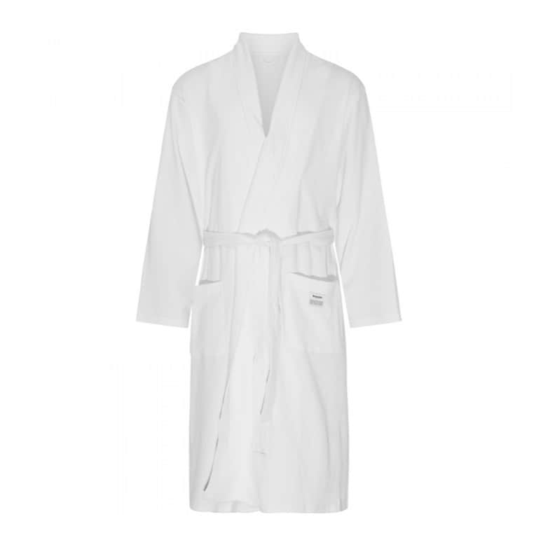 レステロッズのインスタグラム：「Bathrobe in 100% cotton crepe. For the outdoor living.  #Originalneverdies #outdoorliving #Resteröds #mensstyle」