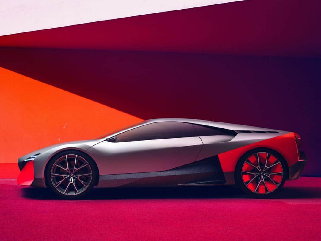 Design Milkさんのインスタグラム写真 - (Design MilkInstagram)「@bmw invites anyone with a 3D printer to download and print their very own Vision M NEXT electric #sportscar concept for free. 🏎 Learn more on designmilk.com!」7月12日 2時43分 - designmilk