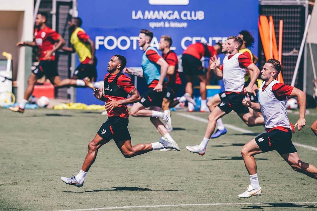 カラム・ウィルソンのインスタグラム：「Back in La Manga 🏃🏾‍♂️」