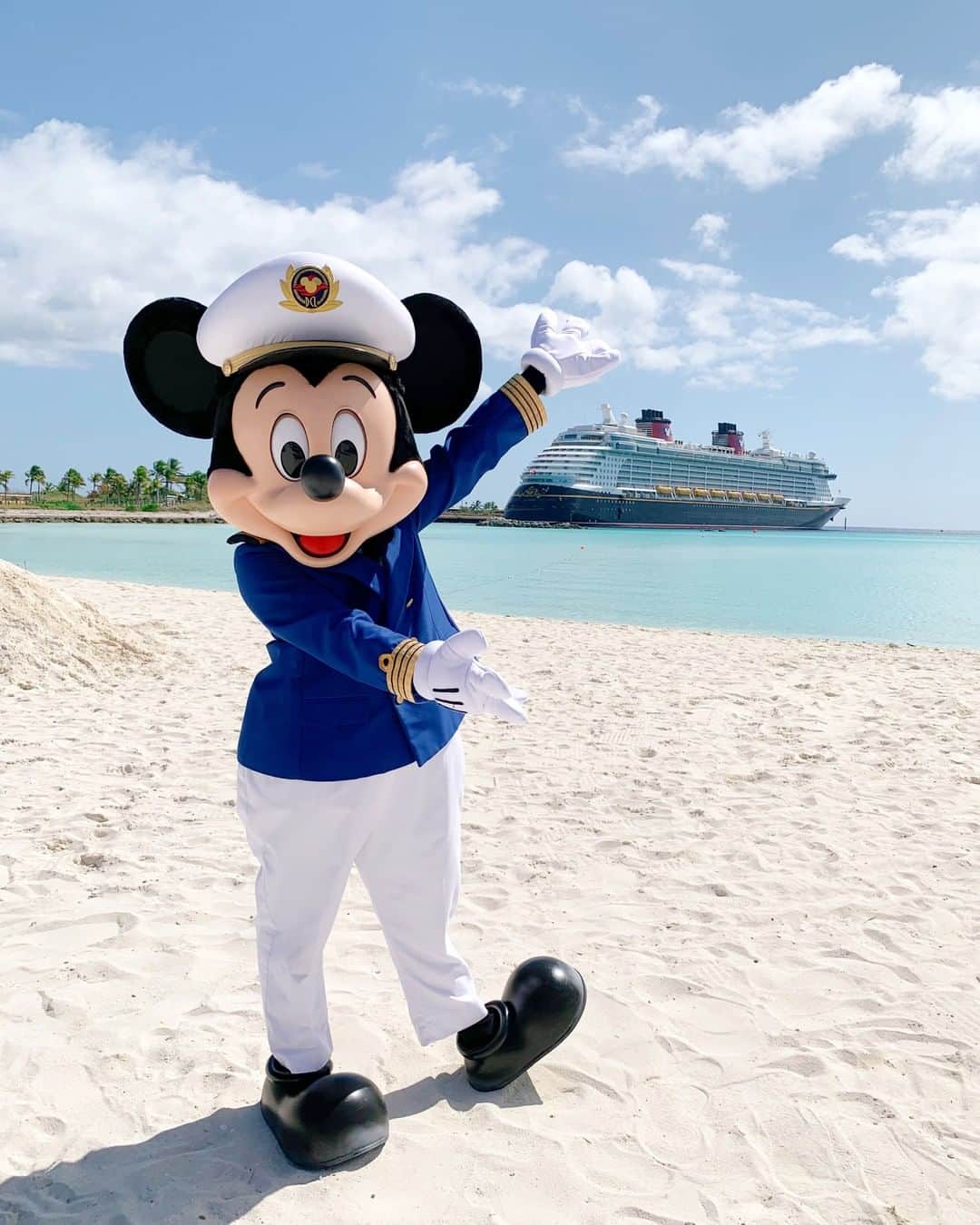 Disneyさんのインスタグラム写真 - (DisneyInstagram)「Anchors aweigh! What's your dream vacation destination? | 🚢: @disneycruiseline」7月12日 3時00分 - disney