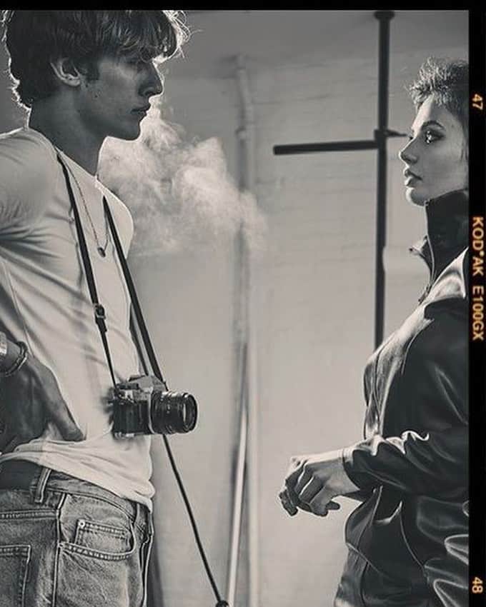 IMG Modelsさんのインスタグラム写真 - (IMG ModelsInstagram)「Cinematic. 🎬 #LuckyBlueSmith (@luckybsmith) @sashaluss + @moaaberg star in the new @elle_russia. #📷 @guyaroch #👔 @vadimgalaganovv #✂️ @dennislanni #💄 @deannahaganmua #⭐️ #IMGstars」7月12日 3時22分 - imgmodels