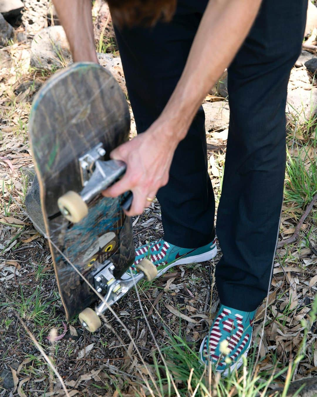 Nike Skateboardingさんのインスタグラム写真 - (Nike SkateboardingInstagram)「Classic Stefan. Crafted kicks.  Celebrating @stefanjanoski’s contributions to the worlds of skateboarding and art, this is the Janoski Slip RM Crafted.  Available now on Nike.com.  360 flip | 📸 @bencolen」7月12日 3時39分 - nikesb