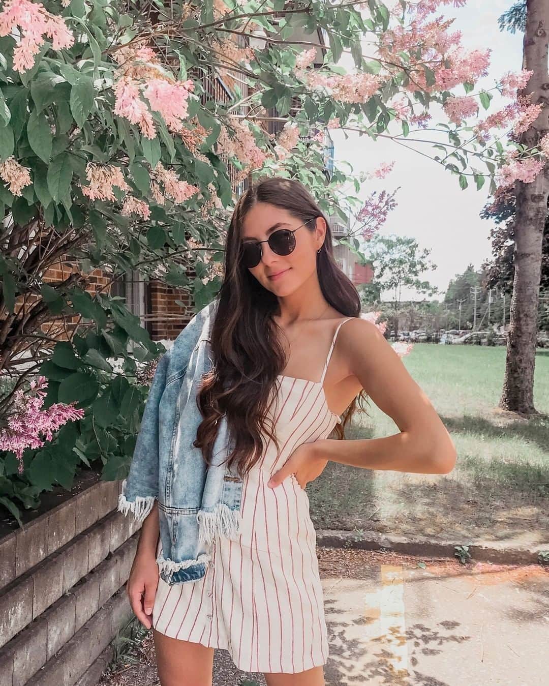 Charlotte Russeさんのインスタグラム写真 - (Charlotte RusseInstagram)「STRIPE IT RIGHT ❤️❤️ Tag a babe who'd rock this look!  #charlotterusse #stripes #ootd」7月12日 3時42分 - charlotterusse