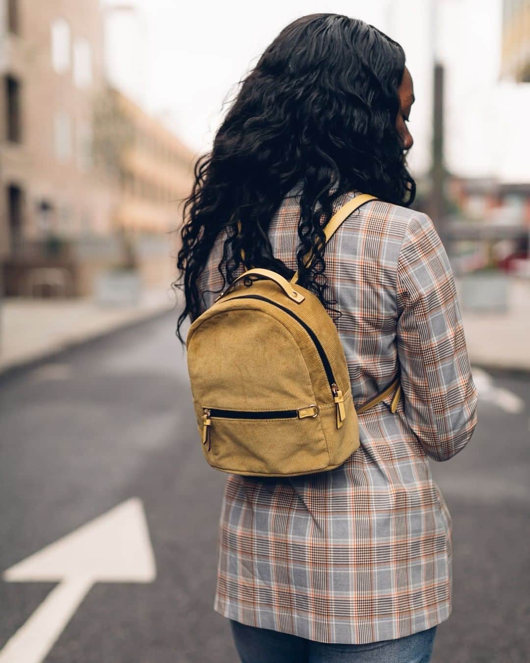 アクセサライズのインスタグラム：「Get your fix of classic corduroy from our mini backpack. This plush design is perfect for everyday styling, featuring a zip-around cavity and front pocket for the easy-reach essentials. 🔍 7901309800 Tap the link in the bio to shop now.  #Accessorize #Accessorizer」