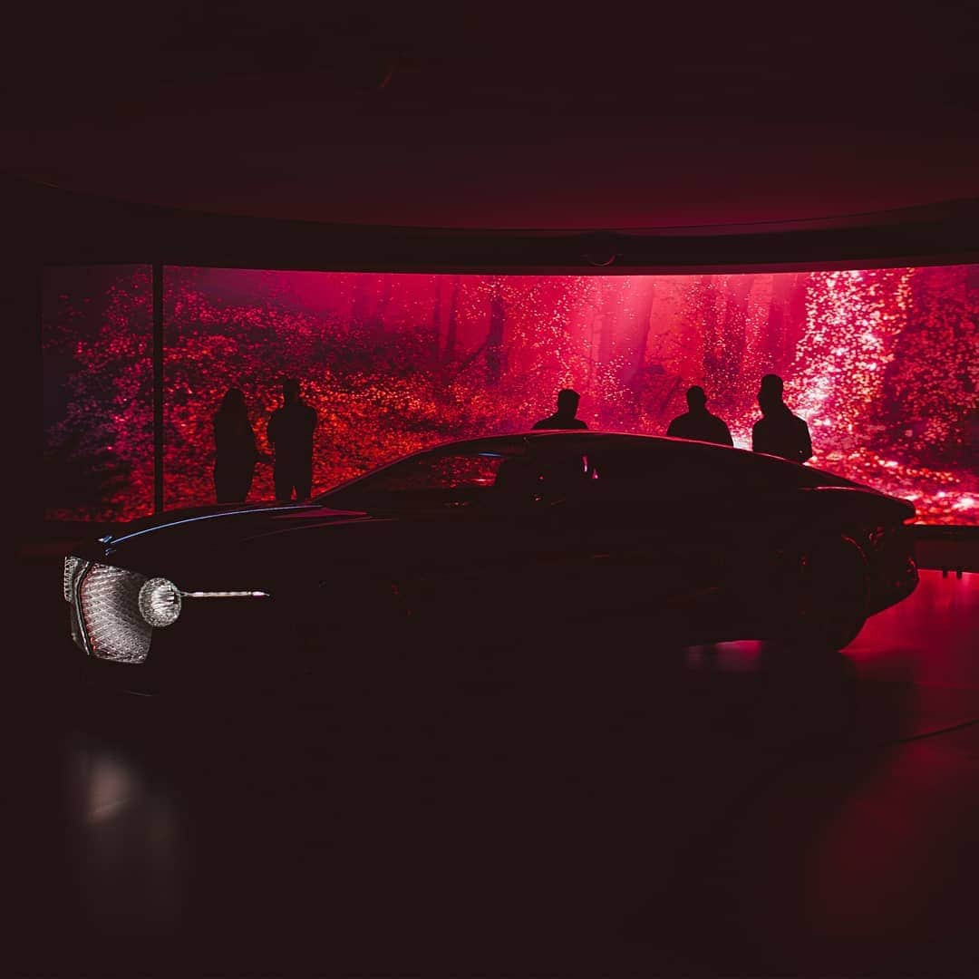 のインスタグラム：「The new #BentleyEXP100GT launched yesterday in Crewe, England - the home of #Bentley. Swipe through for more. Link in bio. #Bentley100Years」