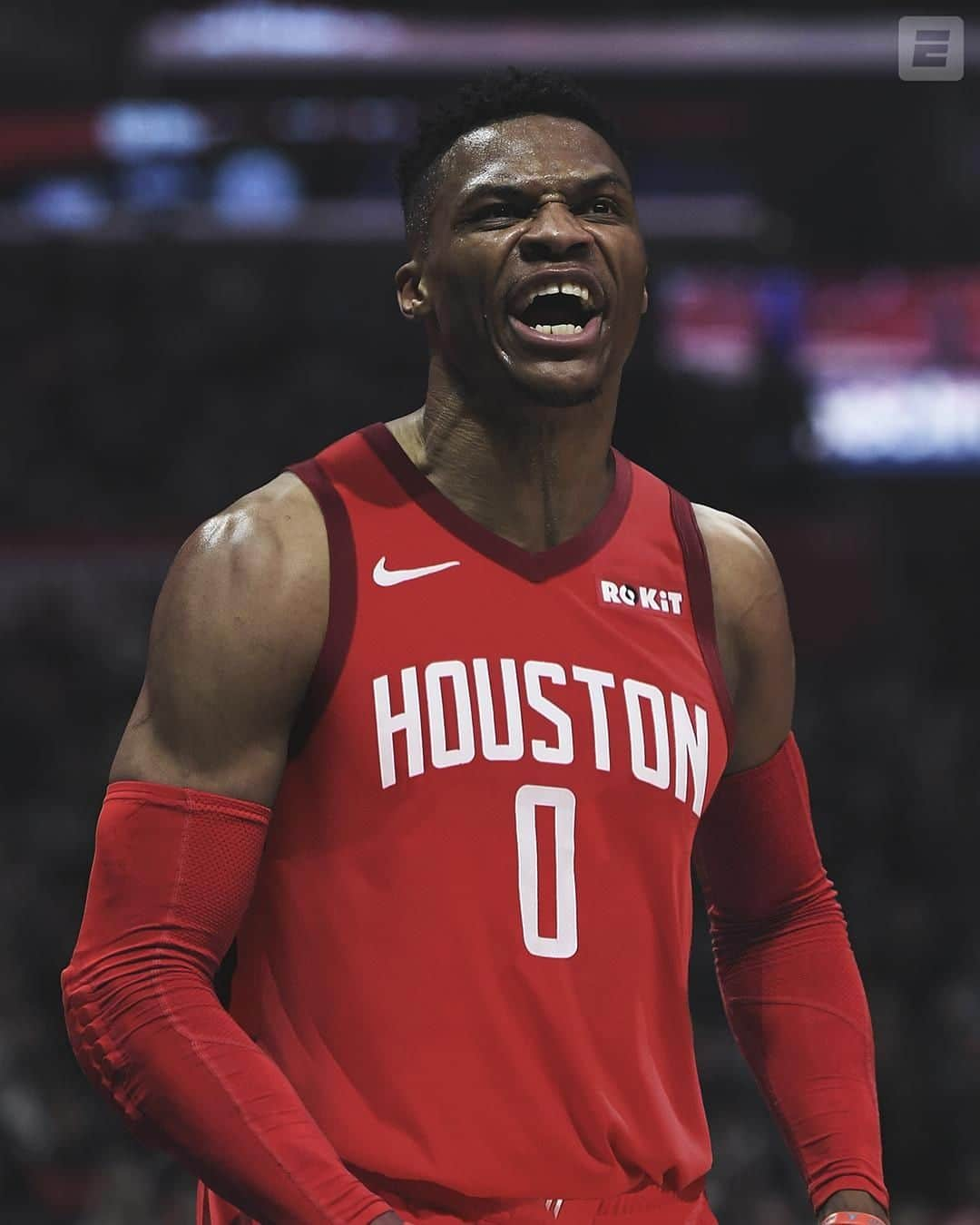 スポーツセンターさんのインスタグラム写真 - (スポーツセンターInstagram)「Breaking: The Thunder have agreed to trade Russell Westbrook to the Rockets for Chris Paul, first-round picks in 2024 and 2026, pick swaps in 2021 and 2025, league sources tell @wojespn and @royceyoung.」7月12日 9時32分 - sportscenter