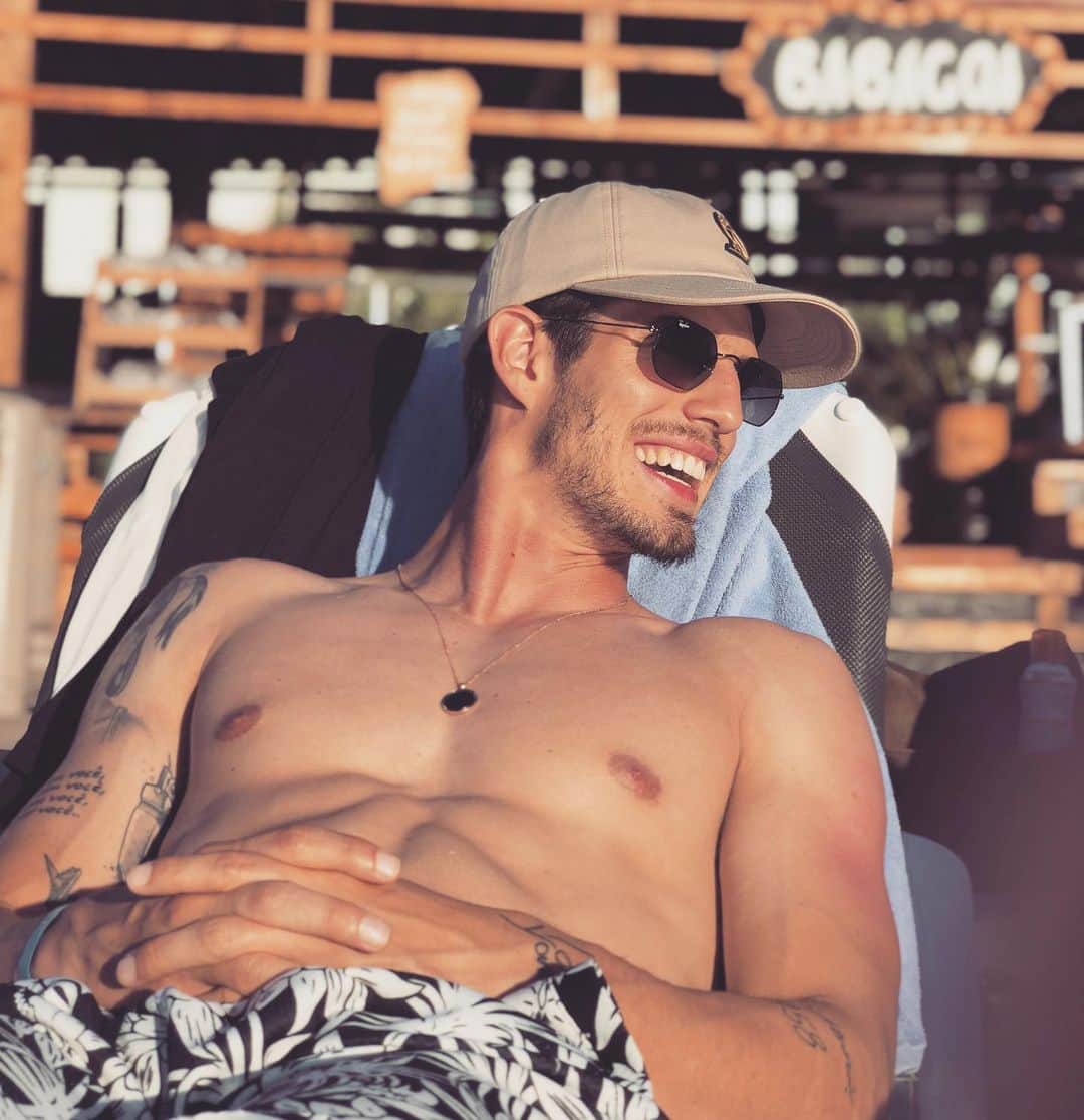 グスタヴォ・ルーカス・ドミンゲス・ピアソンのインスタグラム：「Throwing it back to DR cause holidays are over and the hard work is on 🇩🇴 #tbt」