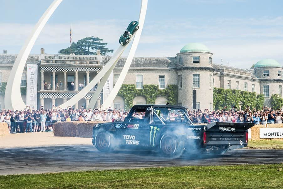 ケン・ブロックさんのインスタグラム写真 - (ケン・ブロックInstagram)「This week’s YouTube episode has a ton of this kind of hot driving action from the Goodwood Festival of Speed this past weekend (hit the link in my bio to check it out). But, here’s a gallery of action images to get you ready for the episode. This year I had both my Ford F-150 Hoonitruck AND my Ford Escort RS Cossie V2 on-site and running up the hill. Enjoy! Photos: @jayson.fong  #hotactionisprobablyaninterestinghashtag #GoodwoodFestivalofSpeed #FOS」7月12日 5時13分 - kblock43