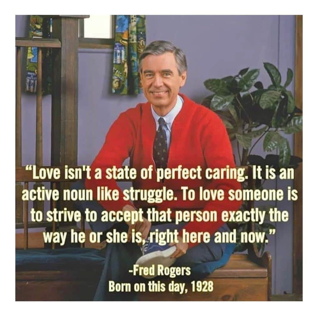 カリスマ・カーペンターさんのインスタグラム写真 - (カリスマ・カーペンターInstagram)「Dear Diary, (🤣) One of the hardest things in life for me is to accept people as they are and not who I imagine them to be, who they potentially could be, or who I want them to be.  It’s an every day effort to reconcile this singular idea of acceptance with action. It’s hard. And I fail. A lot.  After all, we have only our own filters from which we see things based on our life experiences. But, as I grow older and the consequences of rigid thinking reoccur, I am forced to do the work.  I can’t think of a better human to exemplify the message of love, tolerance, acceptance, kindness, and forgiveness than Fred Rogers. He’s just #goals.」7月12日 5時32分 - charismacarpenter