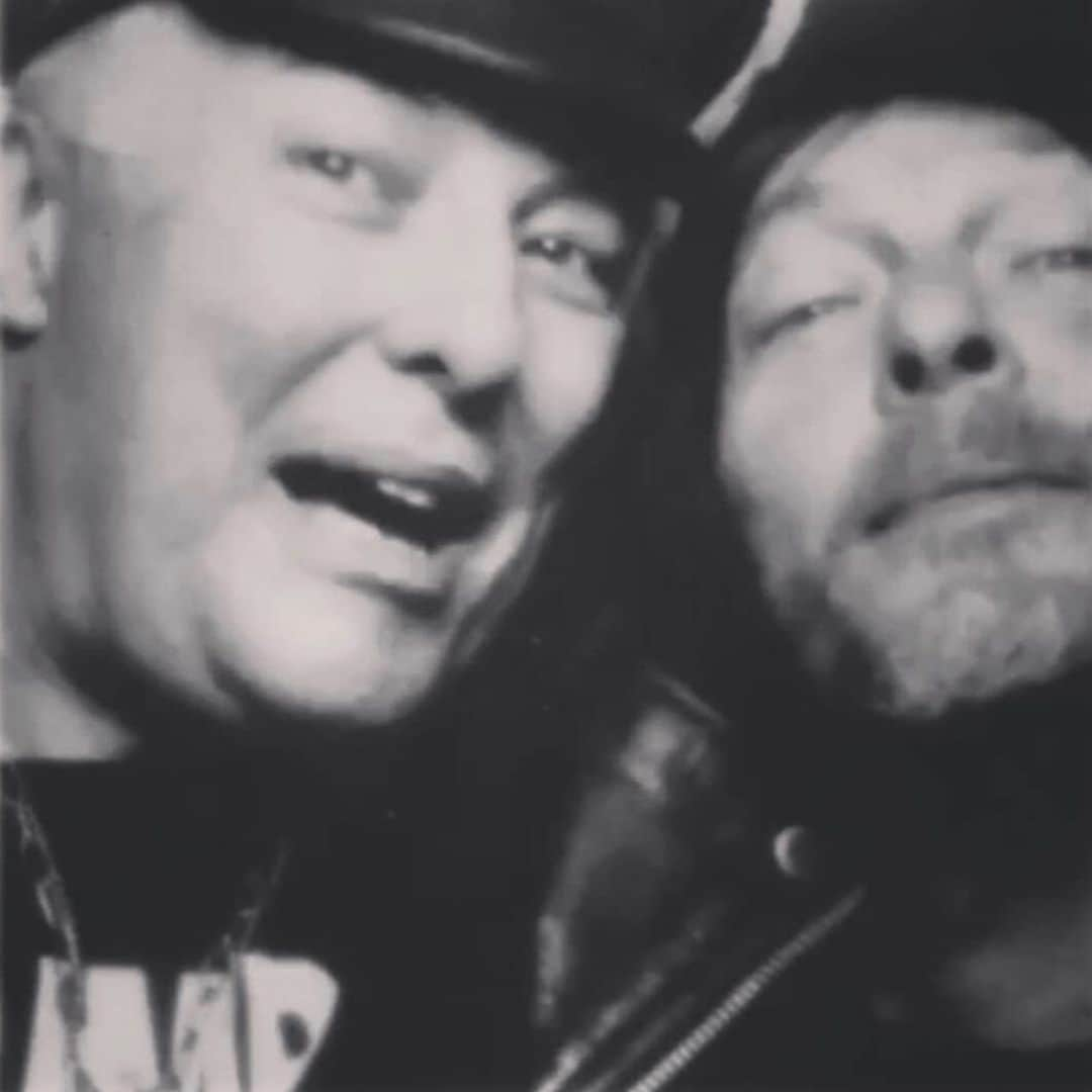 ノーマン・リーダスさんのインスタグラム写真 - (ノーマン・リーダスInstagram)「Jello Biafra photo booth San Francisco 🤡🤡#thedeadkennedys」7月12日 5時44分 - bigbaldhead