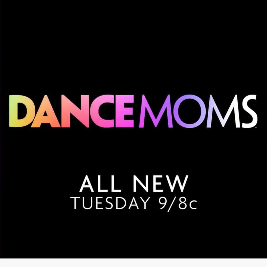 アビー・リー・ミラーさんのインスタグラム写真 - (アビー・リー・ミラーInstagram)「This coming Tuesday July, 16 there is a new #dancemoms special @8pm Fan Favorites then @9pm Episode #808 then @10am a First Look at Episode #809 WOW that’s a whole lot of #ALDC dancing! Make plans now! Host a Dance Moms Party! . . . . . #abby #abbylee #aldcalways #abbyleemiller #aldcproud #abbyleedancecompany @aldcstudiopgh #lifetimetv @aldcstudiola @giannamartello @the_official_bs」7月12日 6時08分 - therealabbylee