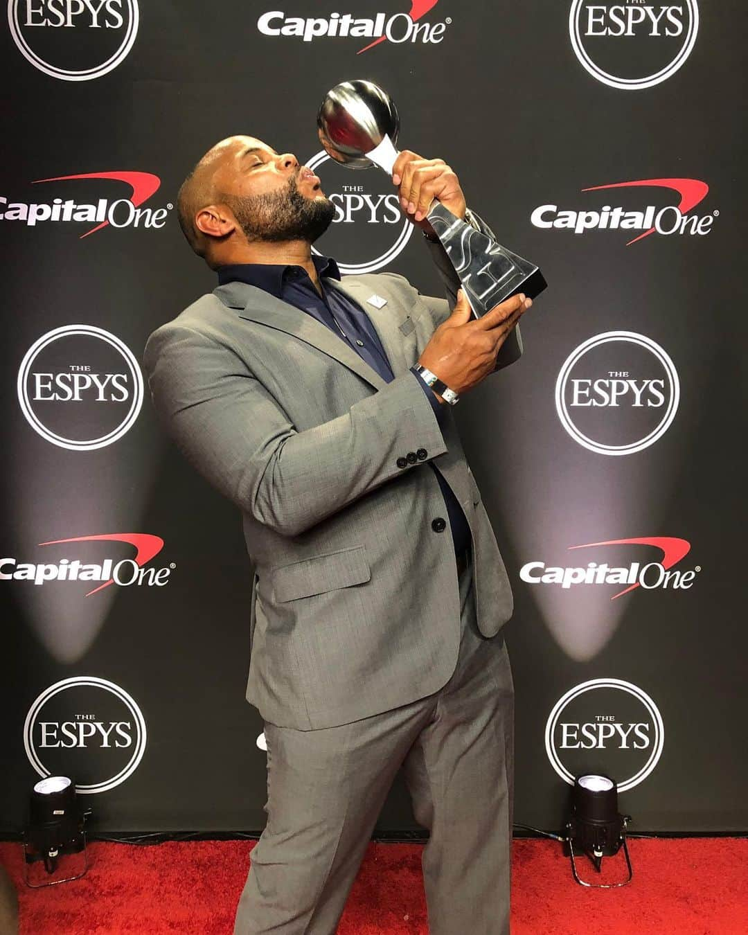 モンスターエナジーさんのインスタグラム写真 - (モンスターエナジーInstagram)「It was a good night for #MonsterEnergy athletes at The 2019 #ESPYS 🎉 ⠀⠀⠀⠀⠀⠀⠀⠀⠀ 🏆 Best Male Action Sports Athlete: @nyjah 🏆 Best Female Action Sports Athlete: @chloekim 🏆 Best MMA Fighter: @dc_mma 🏆 Best Driver: @rowdybusch 🏆 Best Moment: @gronk ⠀⠀⠀⠀⠀⠀⠀⠀⠀ #Skateboarding #Snowboarding #MMA #NASCAR #Football」7月12日 6時58分 - monsterenergy