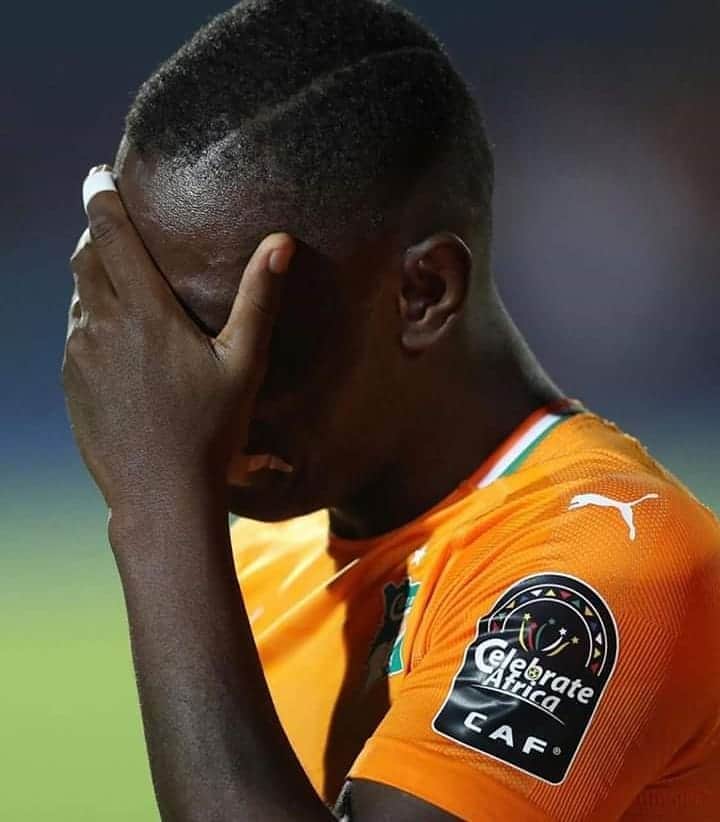 マックス・グラデルのインスタグラム：「Juste un mot : pardon, que le bon Dieu nous fortifie😔😔😔🙏🏾🙏🏾🙏🏾🇨🇮🇨🇮🇨🇮♥️♥️♥️」