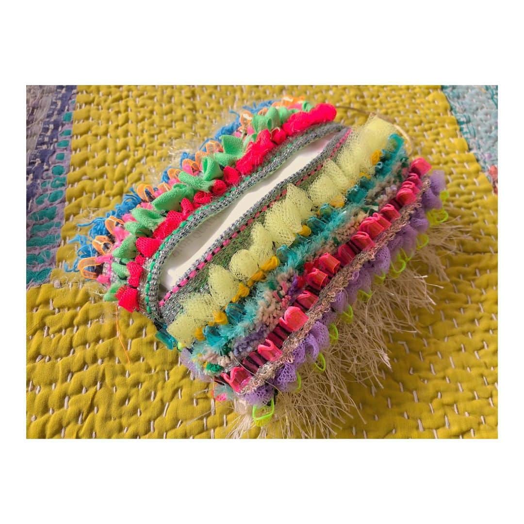 森千波さんのインスタグラム写真 - (森千波Instagram)「#2019#ss #1000weave#weaving#yarn#handmade#colorful#wool#cotton#summer#new#aurora#pocket#tissue#case#vinyl #neoncolor#color」7月12日 7時30分 - 1000wave