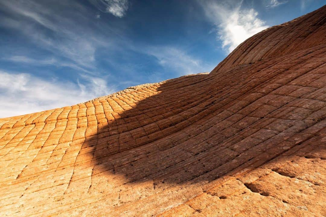 アンジー・ペインさんのインスタグラム写真 - (アンジー・ペインInstagram)「A collection from The Candy Cliffs of Yant Flat. Yet another incredible place in Utah that I had the pleasure of visiting for @visitutah. The sandstone here is a spectacular example of why this rock type is and always will be my personal favorite. • • • • • #landscapephotography #macrophotography」7月12日 7時50分 - angelajpayne