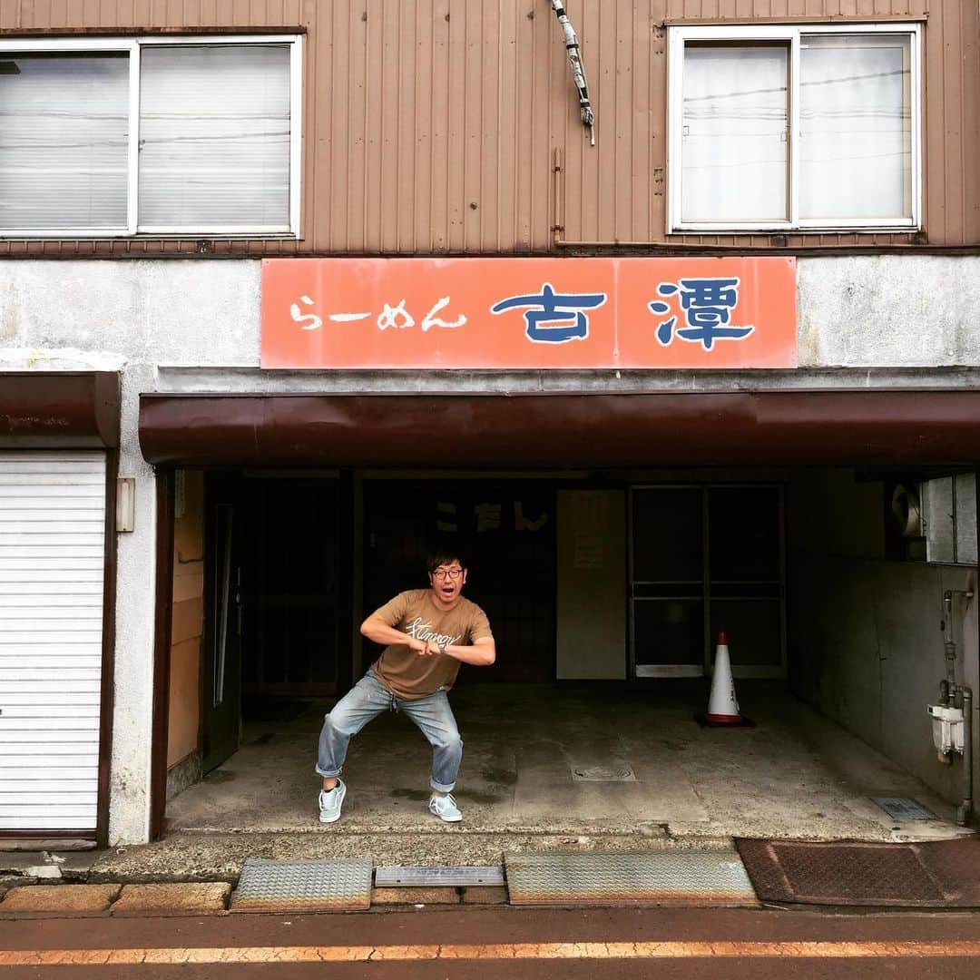 橋本塁さんのインスタグラム写真 - (橋本塁Instagram)「今日のランチは古俣さんに連れて行ってもらった巻にあるラーメン「古潭」の野菜味噌ラーメン(たまご、納豆トッピング)！めちゃくちゃ美味しいラーメンでした！あと、外装内装がかなり好みでした♪ #ラーメン #拉麺 #新潟 #新潟ラーメン #noodle #misonoodle #味噌ラーメン #サウシュー #crosspark」7月12日 17時25分 - ruihashimoto