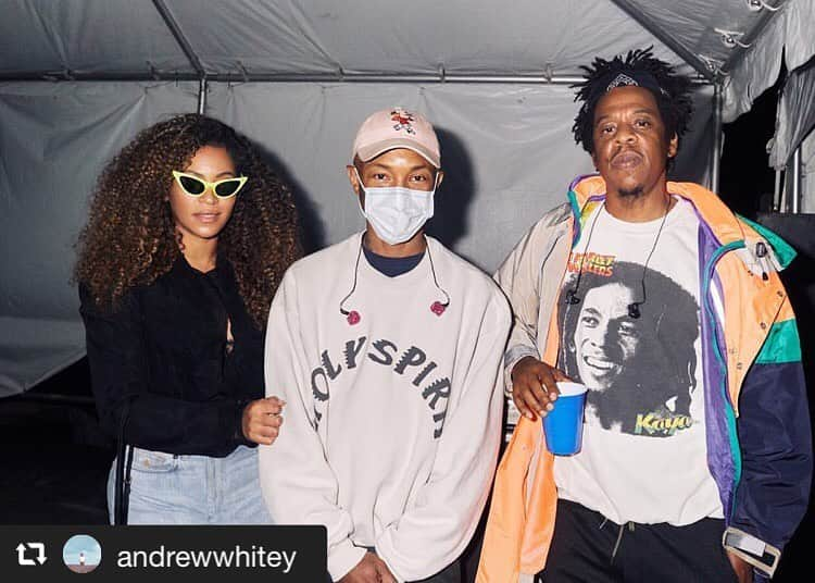 kolorさんのインスタグラム写真 - (kolorInstagram)「Jay-Z wearing kolor SS19 coat.  Thanks! @andrewwhitey  #kolor #kolorofficial #ss19 #jayz」7月12日 18時13分 - kolorofficial