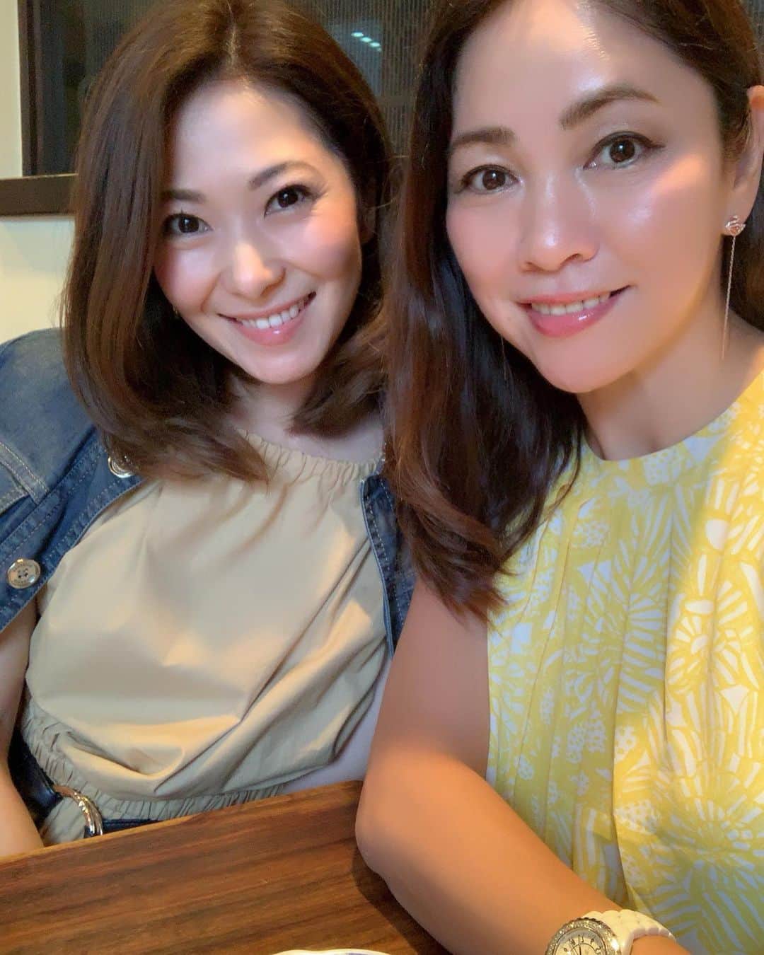 田中悦子さんのインスタグラム写真 - (田中悦子Instagram)「今日はゆっこちゃんとランチ🍽〜のお茶☕️デートでした❤️⠀ ⠀ お互いの近況報告や、 人生についてなどなど😂⠀ ⠀  とても楽しい時間を過ごす事ができました❤️⠀ ⠀  #お互い頑張ろう #出逢いに感謝 #美魔女 #followme」7月12日 18時18分 - etsuko.reborn25