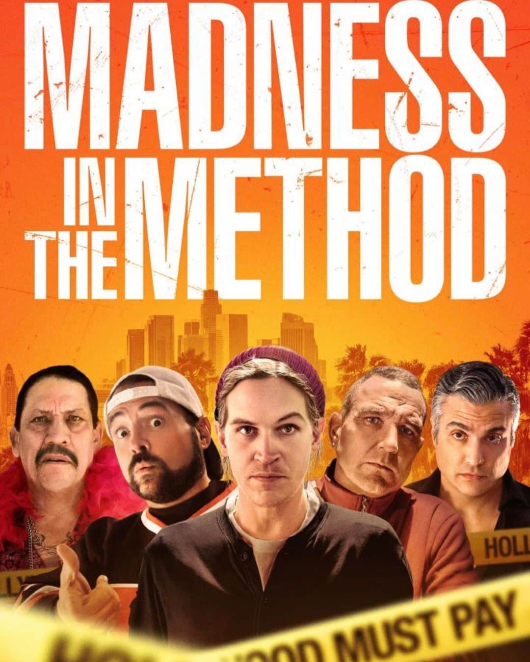 ケヴィン・スミスのインスタグラム：「The Student becomes the Master! Mere months before @jayandsilentbob Reboot hits theaters, see @jaymewes tell *me* (and many other familiar faces) what to do in his directorial debut, #MadnessInTheMethod! So proud of the little boy from Highlands who survived himself and grew up to be a movie star AND a movie maker! Jay’s a testimony to determination: 9 years sober and he’s a model Dad to @loganleemewes, a devoted husband to @jordanmonsanto, and now a bona fide Director to boot! See the Madness trailer at Jay’s @instagram and give him a congrats on finishing his first feature film! #KevinSmith #JasonMewes #jayandsilentbobreboot #jaymewes」