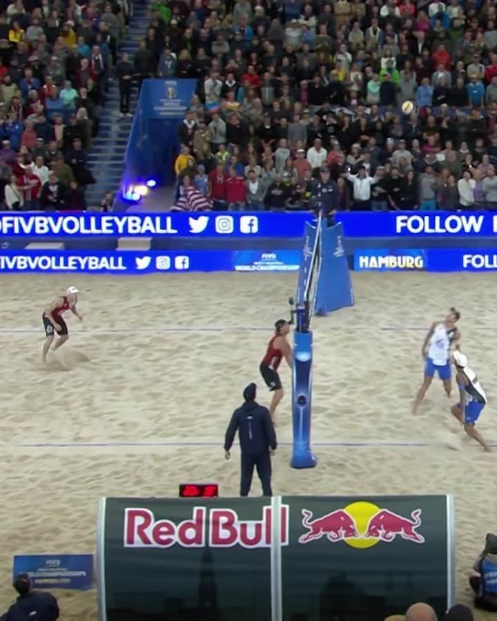 レッドブルのインスタグラム：「When players are kept on their toes and the crowd are on their feet you know it's a rally to remember 🏐💥 Russia's Vyacheslav Krasilnikov & Oleg Stoyanovskiy set the stage for success at the FIVB Beach Volleyball World Championships. #redbull #givesyouwings #Hamburg2019 #beachvolleyball  #volleyball #rally」